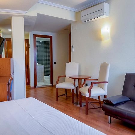Torreluz Apartamentos Альмерия Экстерьер фото