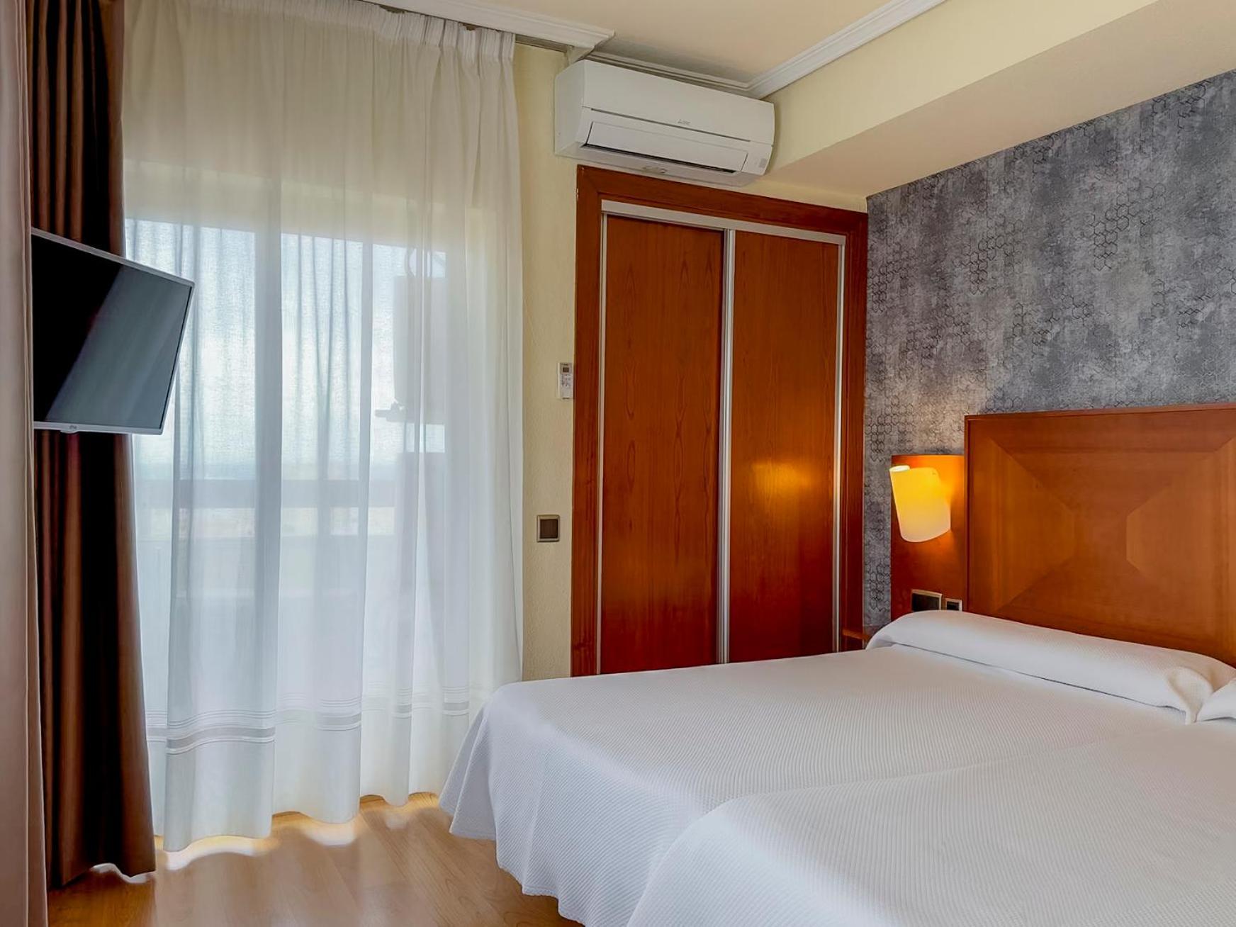 Torreluz Apartamentos Альмерия Экстерьер фото